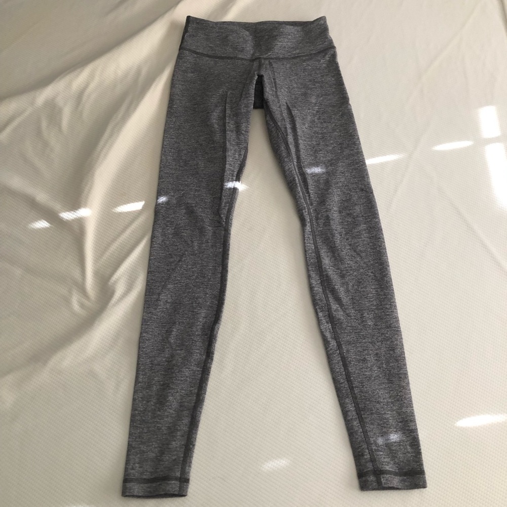 Lululemon 31” Heathered Grey Wunder Under Size 4